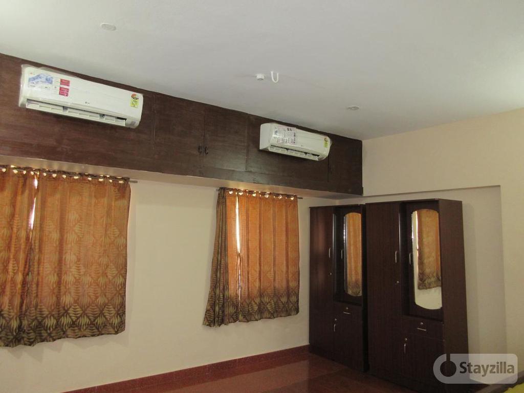 Navagraha Homestay Kumbakonam Eksteriør billede