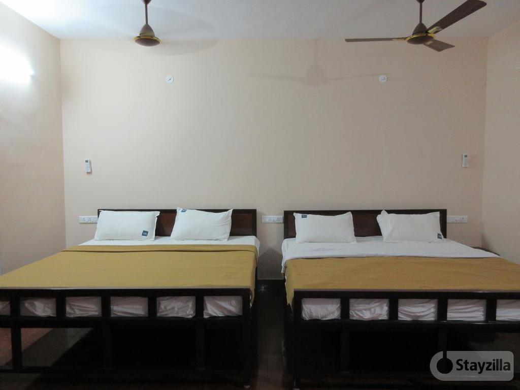 Navagraha Homestay Kumbakonam Eksteriør billede